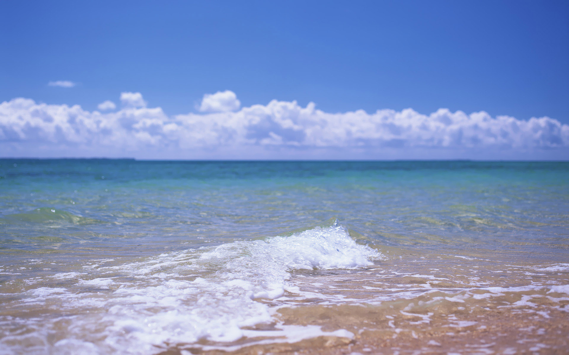 Море познанное. Песочный пляж в Кабардинке. Море пляж. Вид на море с пляжа. Море фото.